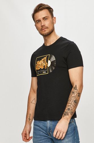 Armani Exchange - T-shirt x National Geographic 129.99PLN