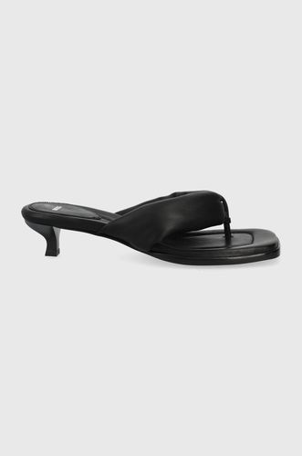 BOSS japonki skórzane Gillian Thong S.35 1129.90PLN